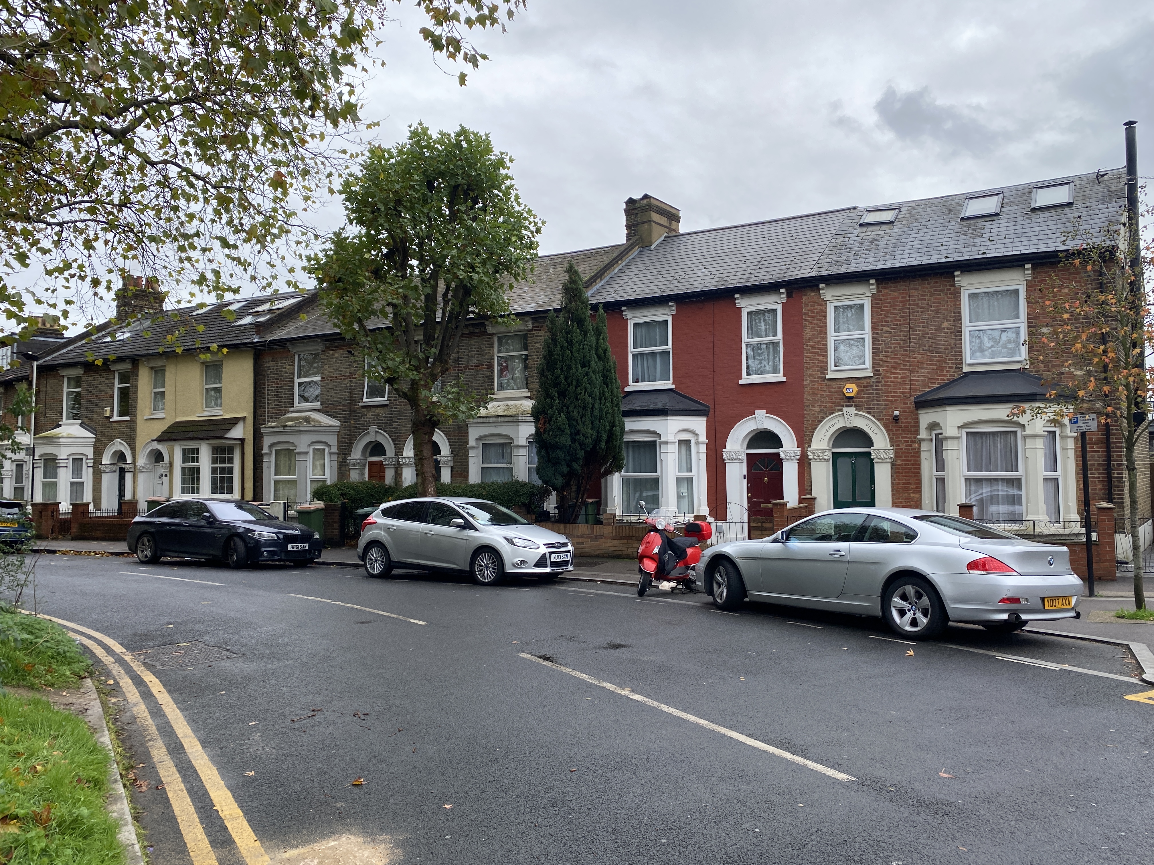 Forest View Road 